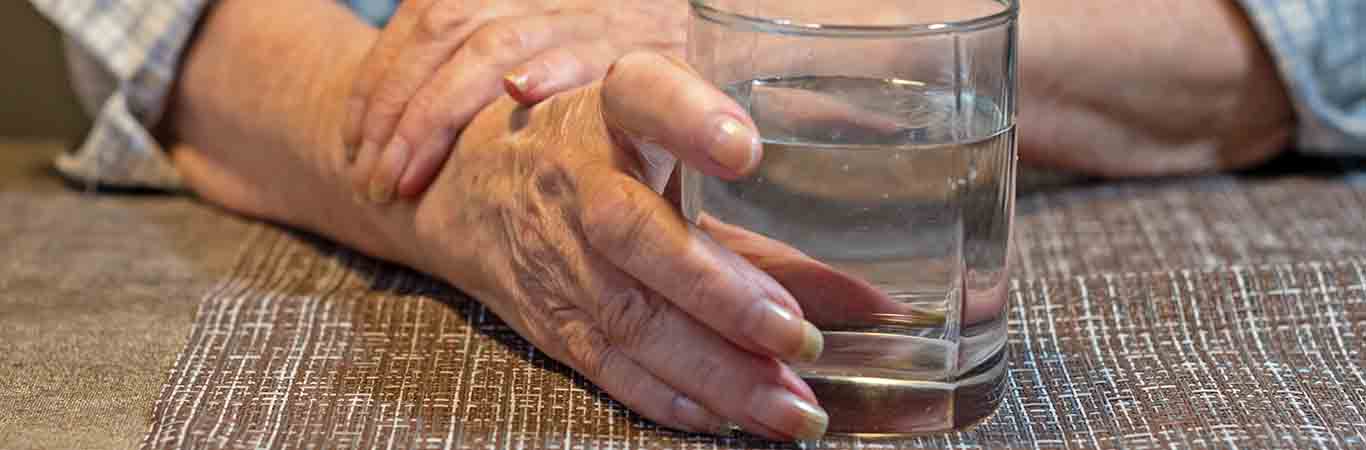 Dehydration in elderly: Know the signs | Happiest Health